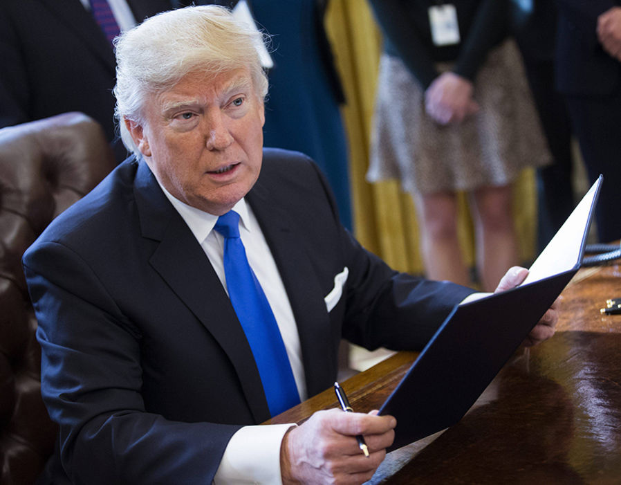 Președintele Trump a semnat ordinul de construire a unui zid la granița dintre SUA și Mexic - 205056-1485386532.jpg