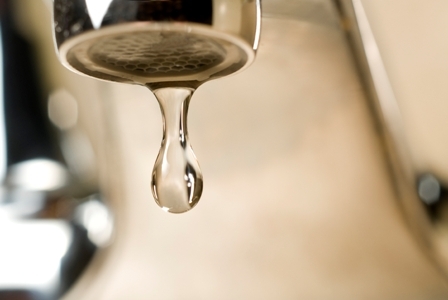 Avarie CET. Mâine se oprește apa caldă în mai multe cartiere din Constanța - 21749-1375873481.jpg