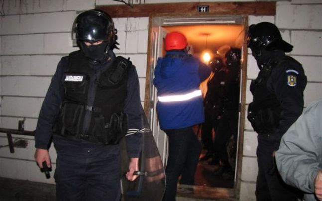 Polițiștii îi caută pe cei care fură energie electrică - 22februariefurtenergieelectrica-1393063901.jpg