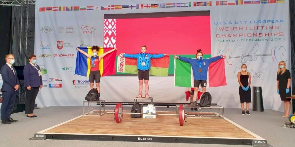 Haltere / Trei medalii pentru Lavinia Vinţeleriu la Europenele de juniori - 23986887142522887082230918219608-1629623950.jpg