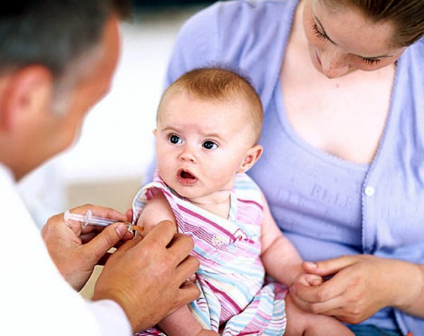 Vaccinurile, un risc pentru sănătatea copilului? - 23martiemedicul2-1332519001.jpg