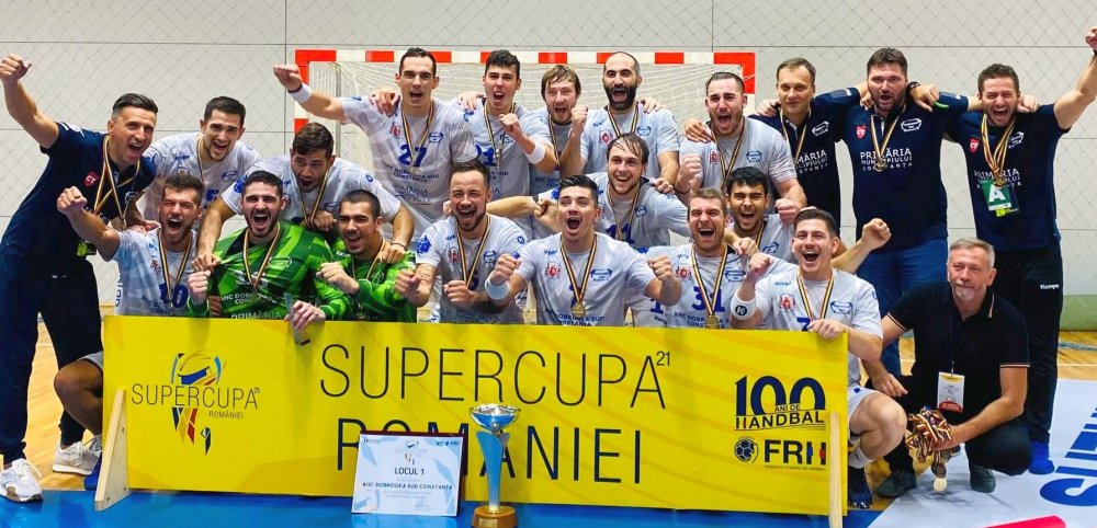 Mare surpriză! HC Dobrogea Sud a învins-o pe Dinamo şi a cucerit Supercupa României - 24061050316260320142541184903416-1629976512.jpg
