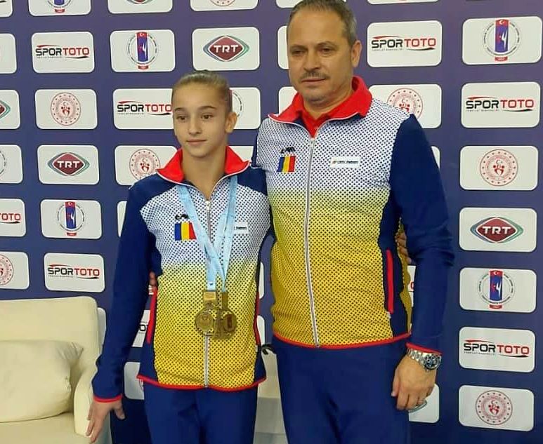 Gimnasta Maria Ceplinschi, de la CS Farul, medaliată cu aur la Naţionale şi la RomGym Trophy - 24177986527447819558206524616442-1632129357.jpg