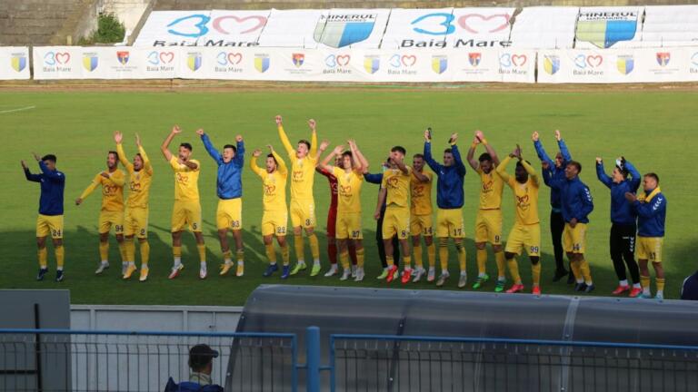 Fotbal / Prima mare surpriză: Minaur Baia Mare s-a calificat în optimile Cupei României - 24239986017627532439255756752792-1632306388.jpg
