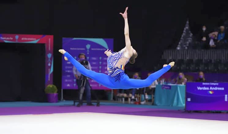 Gimnastică ritmică / Andreea Verdeş şi Annaliese Drăgan, departe de podium, la Mondialele din Japonia - 24656435010158642444048892521168-1635336637.jpg