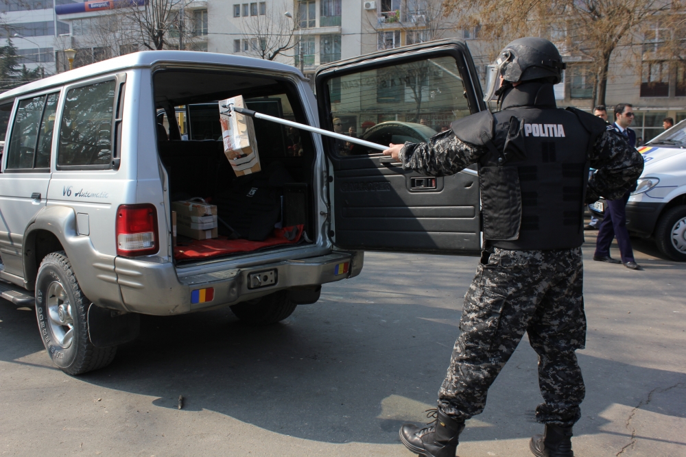 Ziua Poliției, celebrată astăzi, în Constanța - 24martieziuapolitieimascatipolit-1364174282.jpg