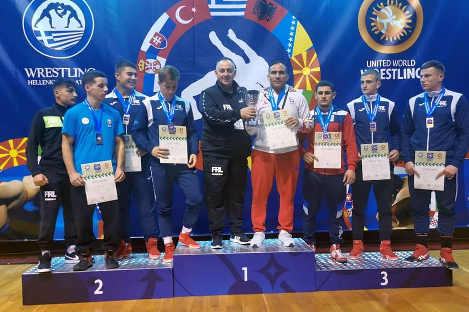 Lupte / Şapte medalii pentru români, la Campionatul Balcanic din Grecia - 25001011336736031851178278966097-1635515678.jpg