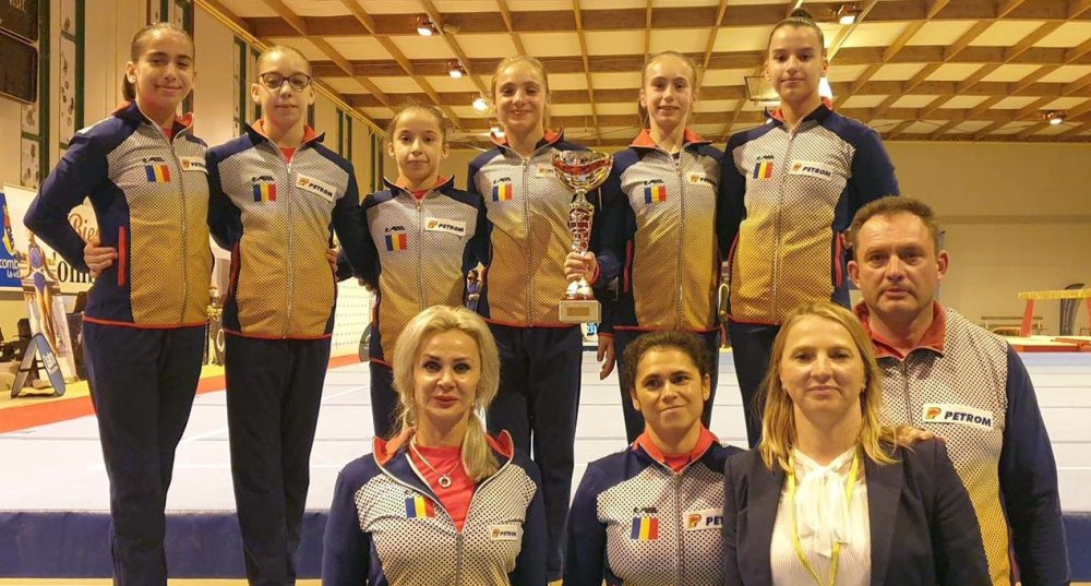 Gimnaste din Constanţa, pe podiumul turneului internaţional de la Combs la Ville - 25949311627942806442041162906670-1637584958.jpg