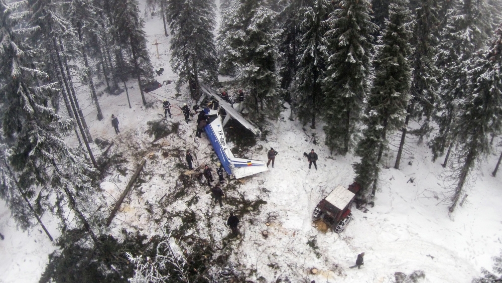 Procurorii cer CSAT acte privind accidentul aviatic din Munții Apuseni - 25martieparchetaccidentavion-1395764011.jpg