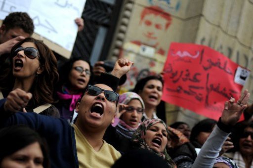 Manifestație  la Cairo,  pentru drepturile femeilor - 260229protestecairo-1349299389.jpg