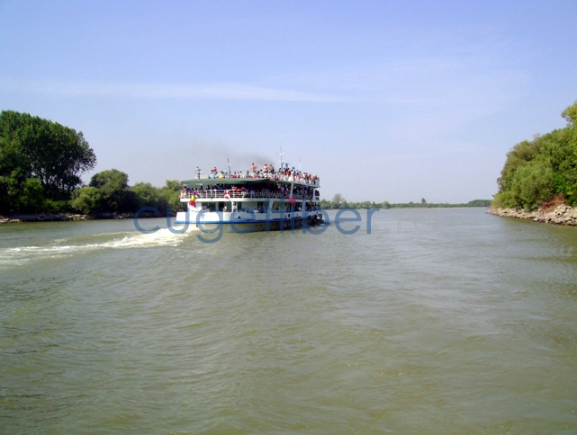 În Delta Dunării cu hotelul plutitor, într-o excursie de o zi - 261474eb96c1fdc6456d2abef7019e45.jpg