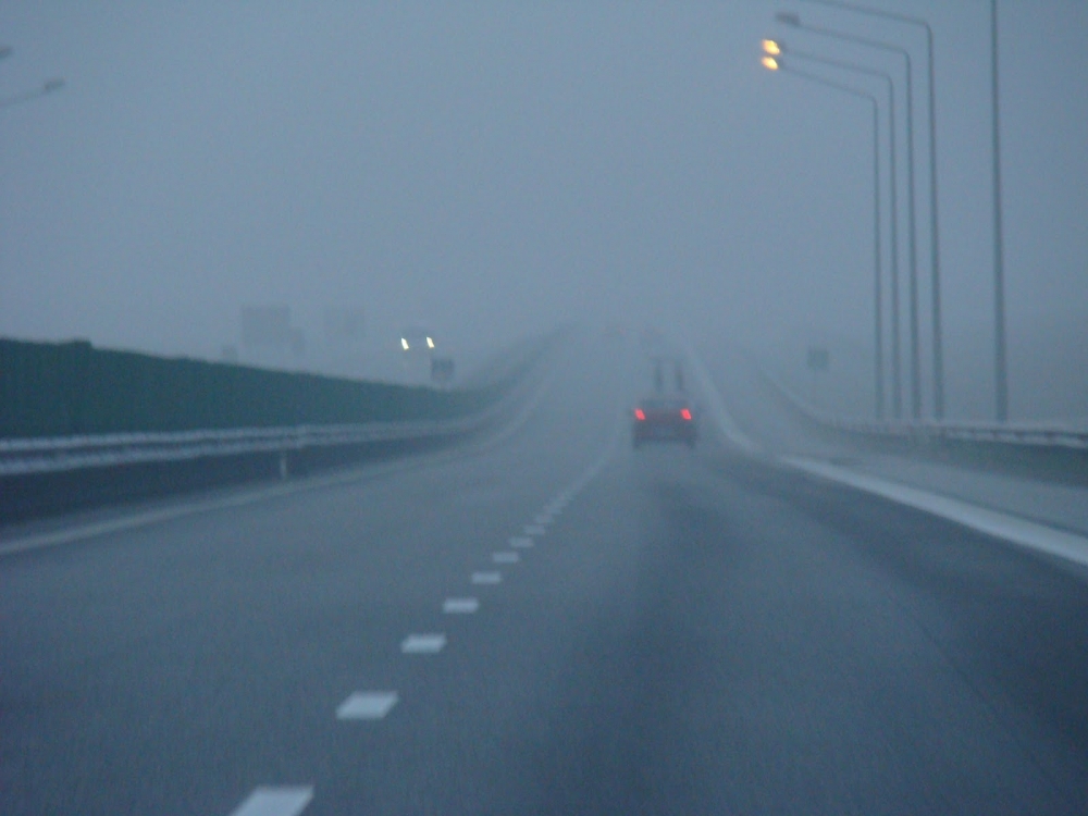Atenție, șoferi! Ceață pe Autostrada A2 - 2martieceataa2-1393752248.jpg