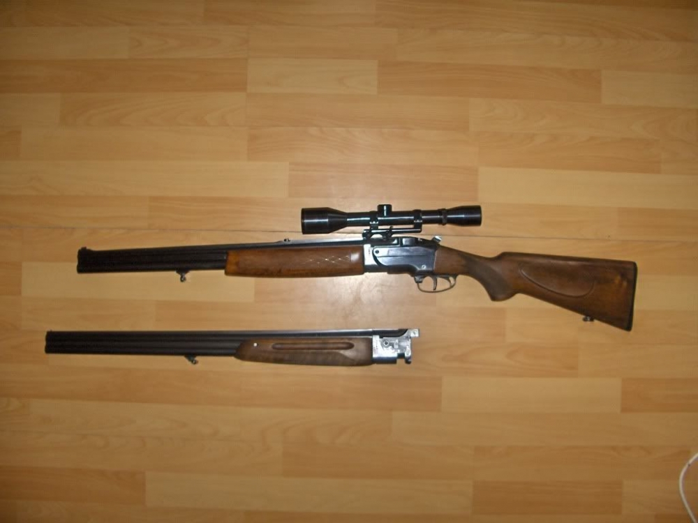 Arme de vânătoare confiscate de polițiștii constănțeni - 31augustarmadevanatoare-1409490818.jpg
