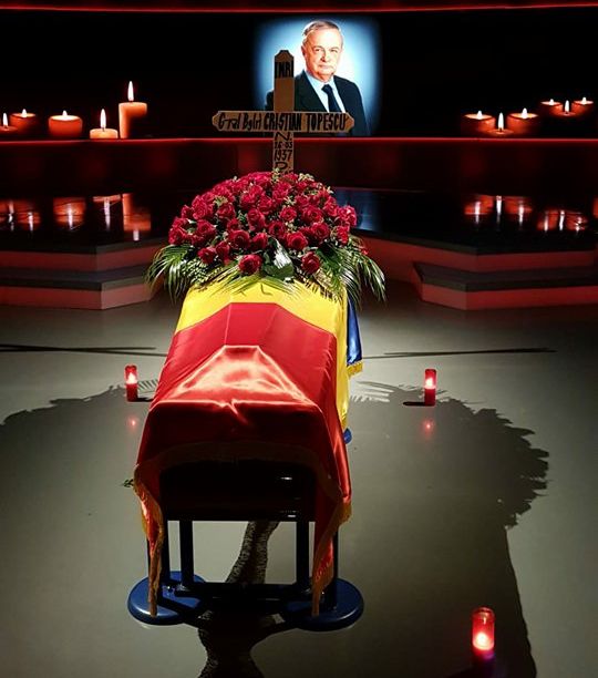 GENERALUL comentator Cristian Țopescu, înmormântat cu ONORURI MILITARE. 