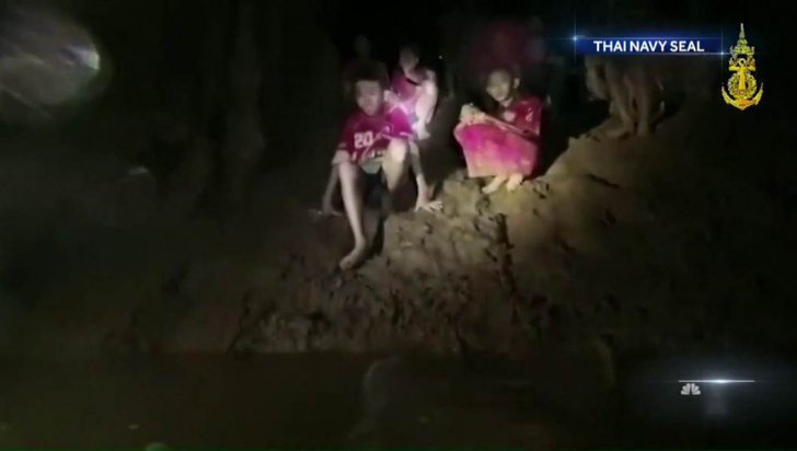Patru copii și antrenorul, încă blocați în peșteră, în Thailanda. Ce se va întâmpla cu ei - 342355235301305000-1531205987.jpg