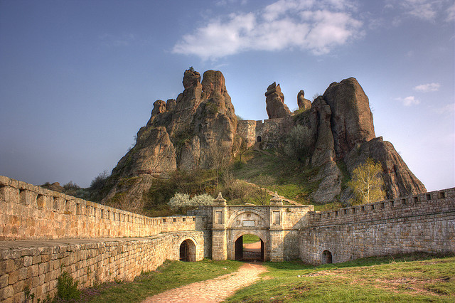 Investiții  în castele  din Bulgaria - 3440819345f082c13208z-1345246622.jpg