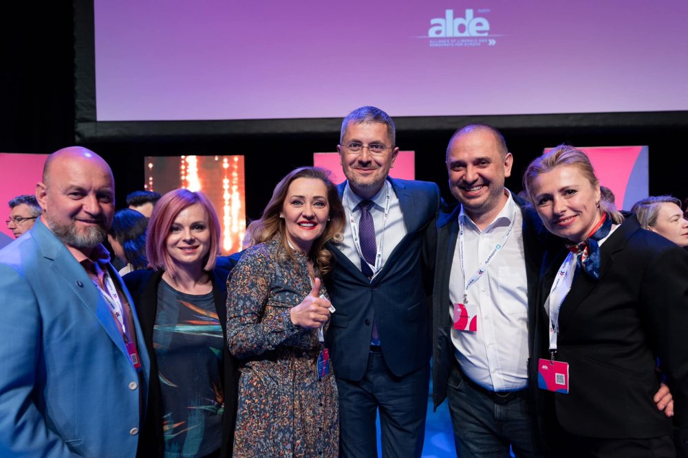 Dan Barna a fost ales vicepreședinte al partidului liberal European ALDE la Congresul de la Stockholm - 35030155021401192361741291552615-1685276903.jpg
