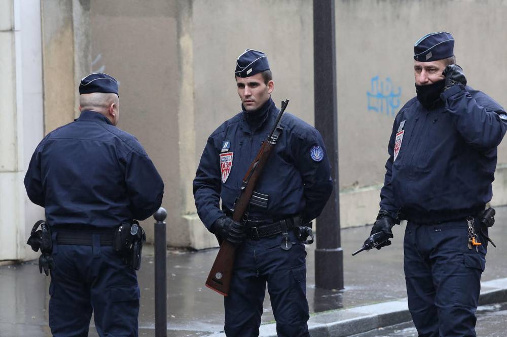 Rețea de hoți români, destructurată în Franța. 13 persoane, condamnate la închisoare - 375883396-1475822812.jpg