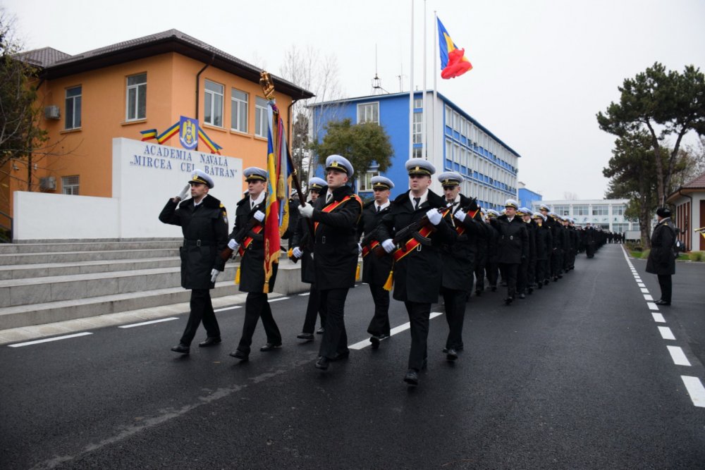 Decrete prezidențiale de avansare în grad pentru comanda Forțelor Navale Române - 39793m-1670409405.jpg