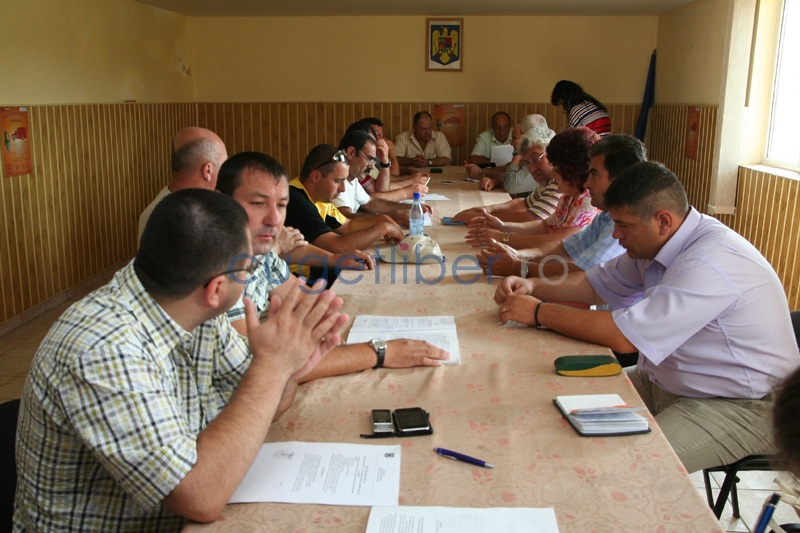Consiliul Local Tuzla a reluat, ieri, seria ședințelor cu cântec - 3a00f5cdee3c1c6053e7b45e1a50fc9e.jpg