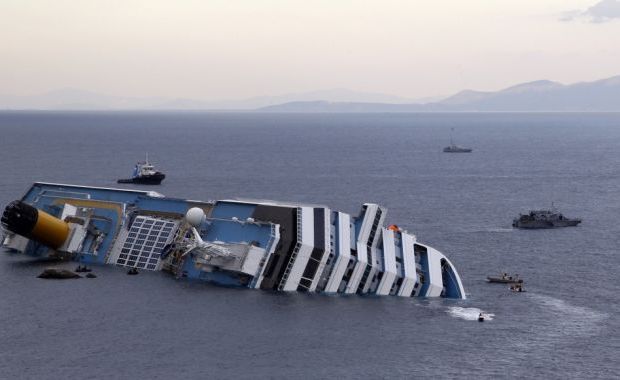 O tânără de pe vasul de croazieră eșuat este nepoata unei supraviețuitoare de pe Titanic - 4-1326833616.jpg