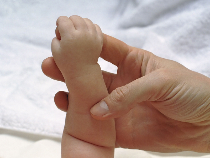 Un bebeluș din Constanța, obligat să poarte numele unui străin - 4f96fd60ac7a551d3c509e7739878bd1.jpg