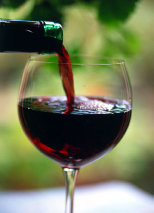 Elixirul tinereții se află în trei pahare de vin roșu - 5107915b16ea89bdc0dd279cc6686680.jpg