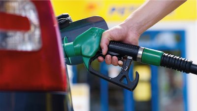 Surse: Guvernul va renunţa la compensarea de 50 de bani la carburanţi, de la 1 ianuarie 2023 - 520x290pxcarburantiboxbenzine-1671640921.jpg