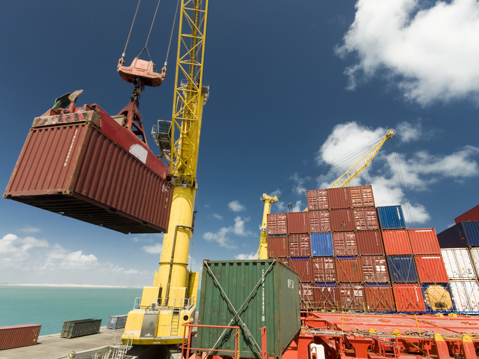 Autorităţile nu glumesc! Containere din China, oprite în Portul Constanţa - 5containeress-1619246642.jpg