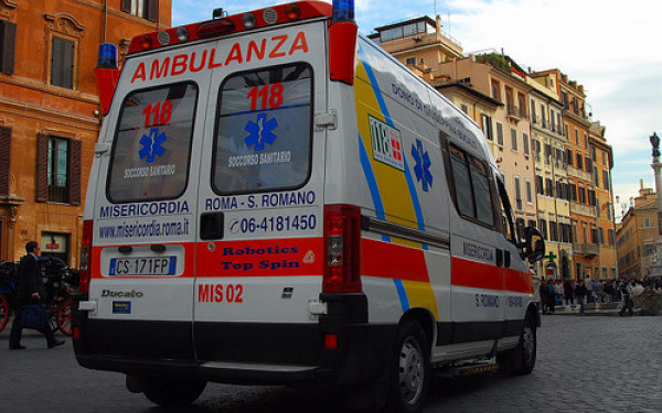 Trei români au fost răniți în Italia. Unul dintre ei a rămas fără un braț - 60325781-1357119096.jpg