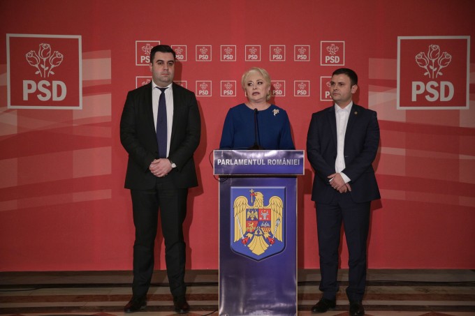 Răzvan Cuc și Daniel Suciu depun jurământul în fața lui Iohannis - 62022795-1550823813.jpg
