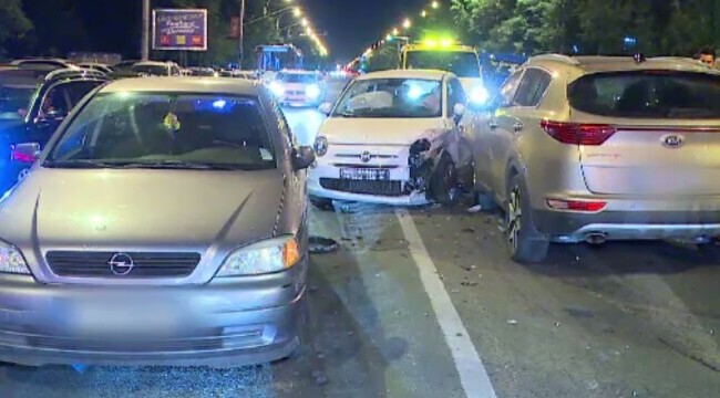 Valeriu Argăseală, implicat într-un accident: Patru mașini au fost avariate, iar o femeie a ajuns la spital - 62198945-1625033022.jpg