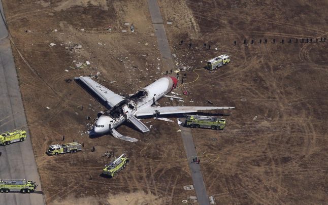 VIDEO. Avion prăbușit! Doi morți, 182 de răniți - 646x404-1373300751.jpg