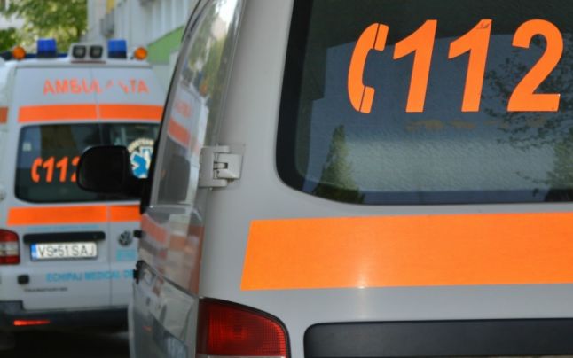 Femeie lovită mortal de o ambulanță în misiune - 646x404-1517143255.jpg
