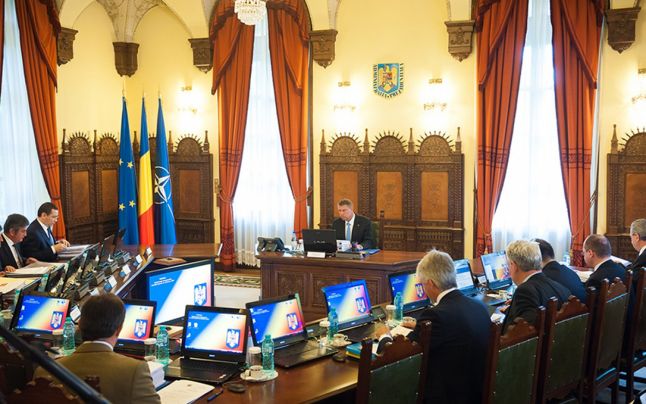 A început ședința CSAT. La final, președintele Klaus Iohannis face declarații de presă - 646x4041449742252-1536058267.jpg