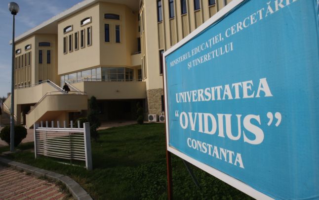 Ziua Porților Deschise, la Universitatea Ovidius din Constanța - 646x4042-1555489195.jpg