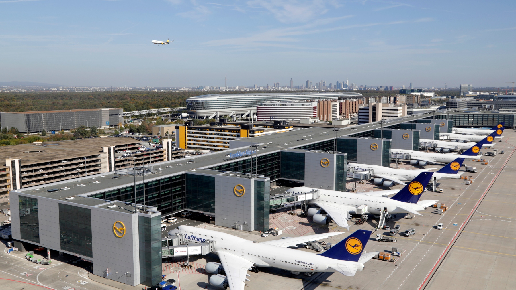 Grevă de avertisment pe aeroporturile din Germania. Mii de curse aeriene ar putea fi anulate - 70a9292-1706722641.jpg