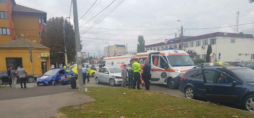 Ce spune Poliția Constanța despre accidentul de pe I.C. Brătianu - 71493785608355253029084205535895-1569405472.jpg