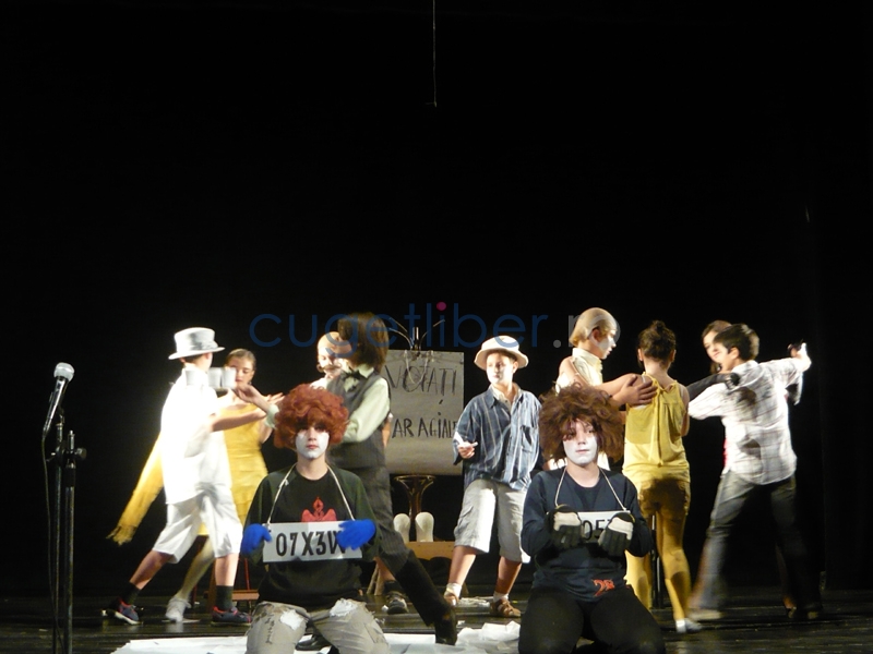Teatru, dans și folk, într-un nou spectacol marca Sonar - 737e64a610e4035161935596466c0d5e.jpg