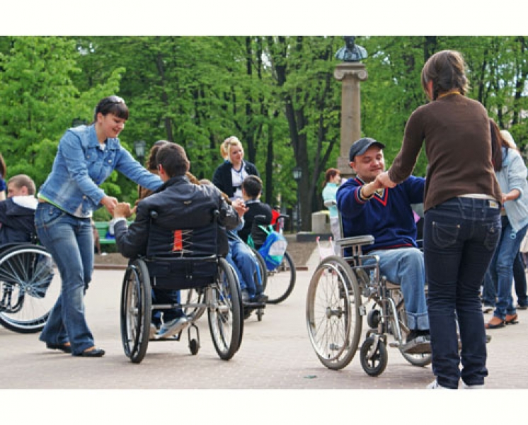 MMSS: Numărul total de persoane cu dizabilităţi era, la finele lunii martie, de 886.950 persoane - 77990e83855ec9a9700d610ea6af397a-1690103992.jpg