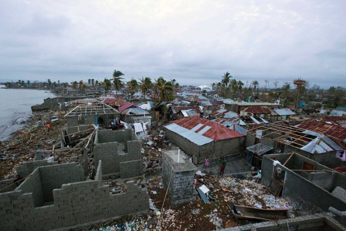 Uraganul Matthew face ravagii. 1.000 de morți în Haiti! A apărut și HOLERA - 79118103x2700x467-1476080722.jpg