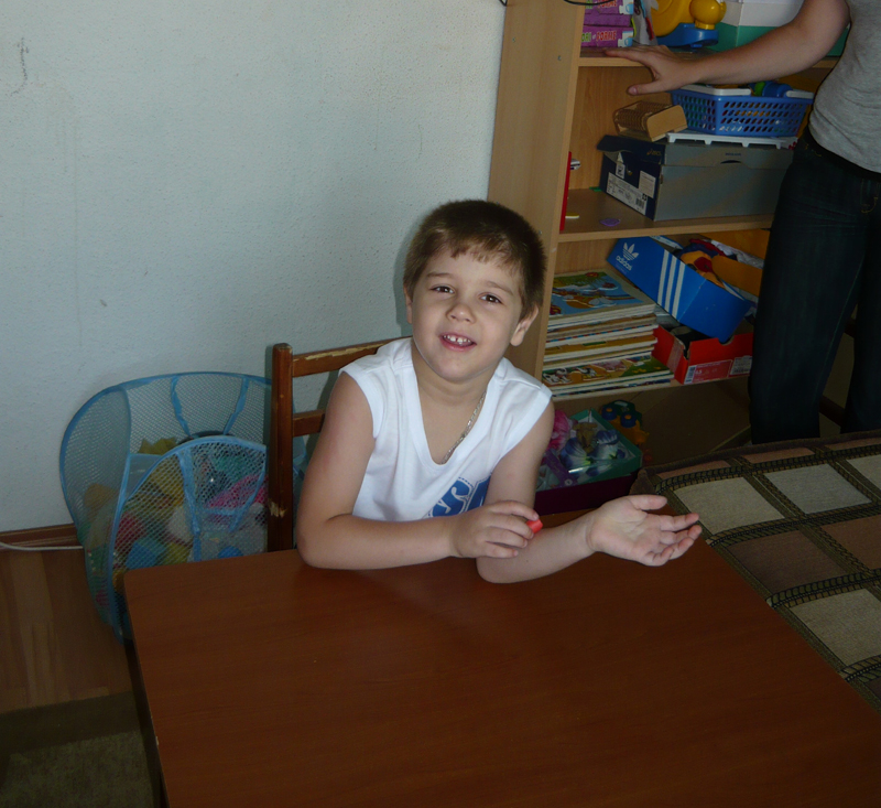 Mihăiță, un băiețel de cinci ani, vrea să părăsească lumea autismului - 794baf210c4725bbbbc089dffeb553bb.jpg