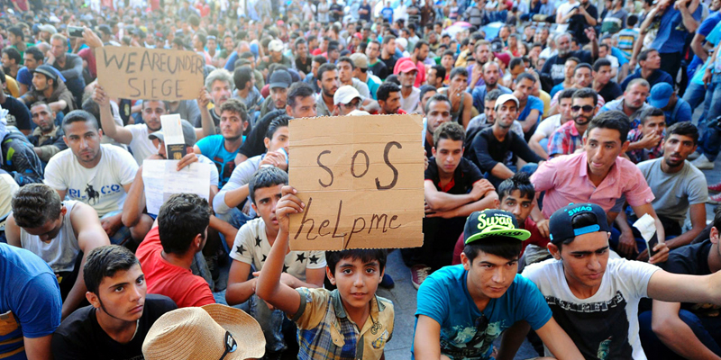 800.000 de migranți așteaptă să ajungă în Europa dinspre Libia - 800000imigranti-1458849892.jpg