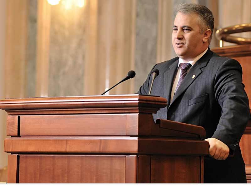 Senatorul Viorel Badea vrea înființarea unui Minister al Românilor de Pretutindeni - 80026viorelbadea-1355833928.jpg