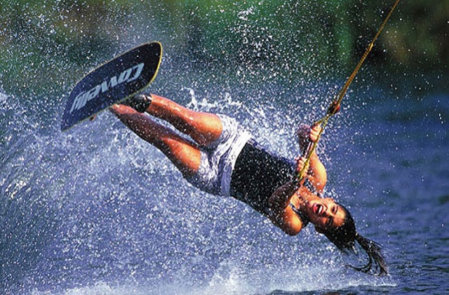 Unde se pot practica sporturi extreme în Constanța - 815waterskiing-1377772700.jpg