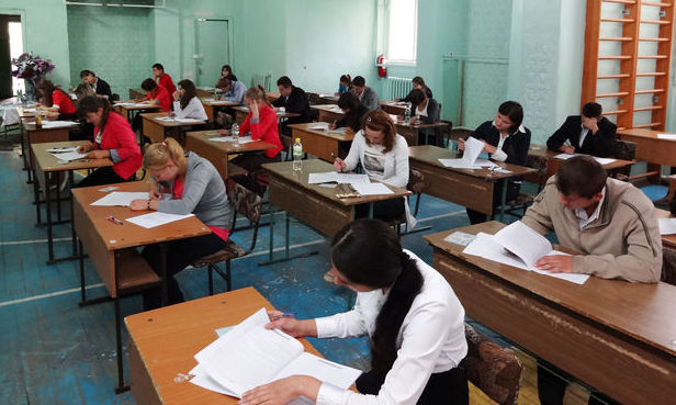 Tiraspolul și Chișinăul pregătesc un regulament special pentru școlile românești - 853851-1404308960.jpg