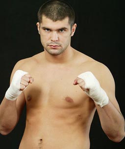 Daniel Ghiță se bate cu Gokhan Saki în sferturile Finalei K1 - 8dc6e36c3ea08f889b6ed2b9570dd6a6.jpg