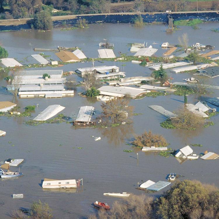 Peste 700 de persoane și-au pierdut viața în inundațiile care afectează China - a42960f37b1d008a7ef84a3d88600756.jpg