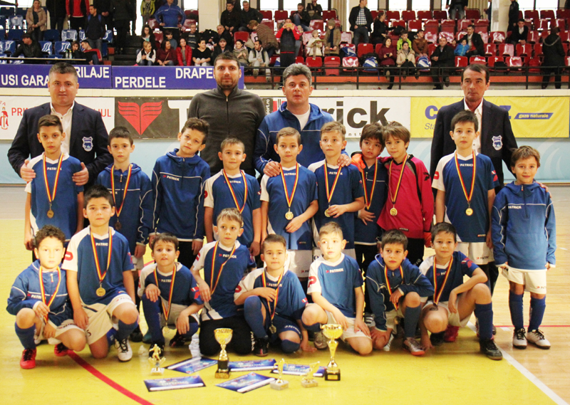 Academia Farul va concura  cu cinci echipe la Brașov Indoor Cup - academiafarul-1452443123.jpg