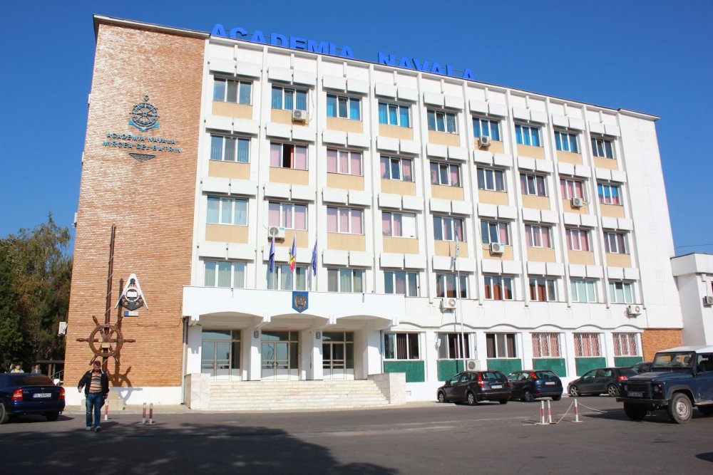 Un nou an universitar şi pentru studenţii Academiei Navale „Mircea cel Bătrân” - academiejpg2-1664785229.jpg